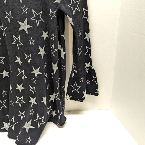 Style&Co Metallic Star Embroidered Jacquard Bell Sleeve Sweater Black - Picture 4 of 4